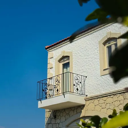 Müptela Alaçatı Otel