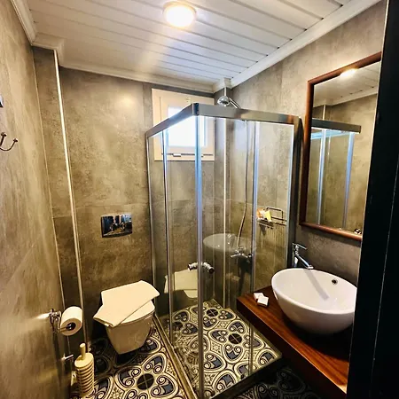 Mueptela Alacati Hotel 3*
